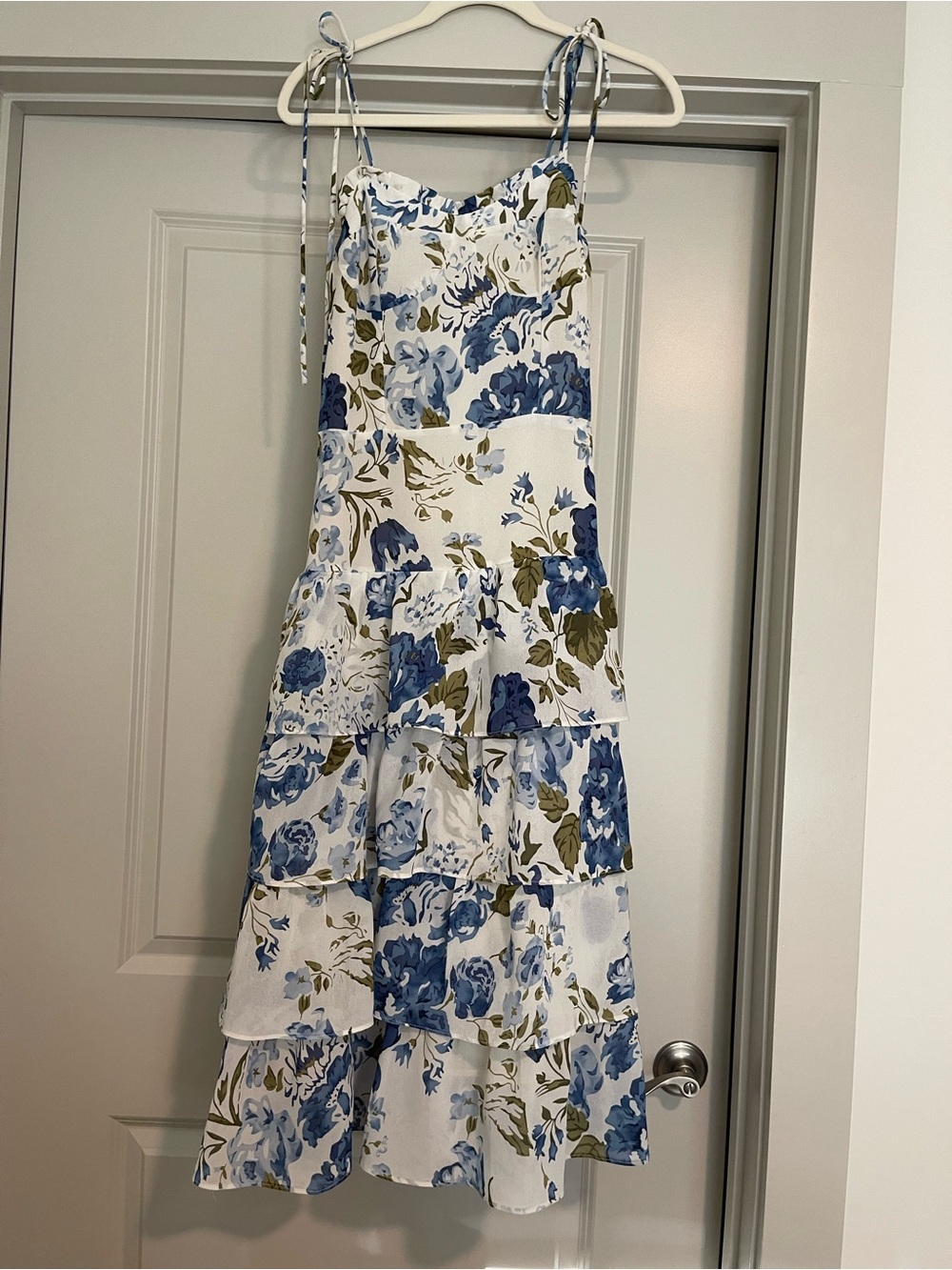 Sunday Up Blue Floral Tiered Sundress with Tie Straps Size Small